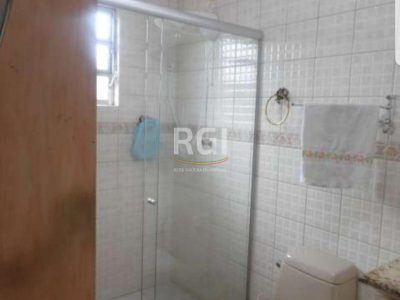 Casa à venda com 150m², 3 quartos, 1 suíte, 5 vagas no bairro Vila Ipiranga em Porto Alegre - Foto 13