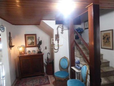 Casa à venda com 150m², 3 quartos, 1 suíte, 5 vagas no bairro Vila Ipiranga em Porto Alegre - Foto 20