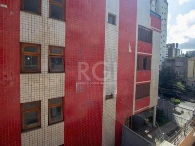 Apartamento à venda com 65m², 2 quartos, 1 vaga no bairro Petrópolis em Porto Alegre - Foto 27