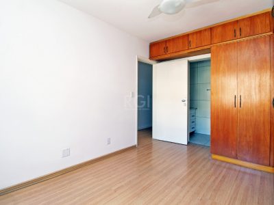 Apartamento à venda com 93m², 3 quartos, 1 suíte, 1 vaga no bairro Petrópolis em Porto Alegre - Foto 39