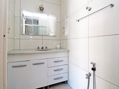 Apartamento à venda com 93m², 3 quartos, 1 suíte, 1 vaga no bairro Petrópolis em Porto Alegre - Foto 17