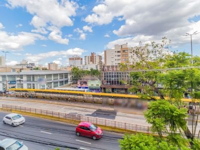 Apartamento à venda com 70m², 2 quartos no bairro Cristo Redentor em Porto Alegre - Foto 4