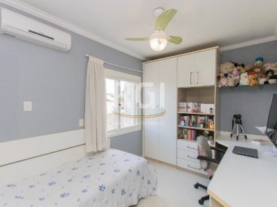 Casa à venda com 187m², 3 quartos, 1 suíte, 2 vagas no bairro Ipanema em Porto Alegre - Foto 20