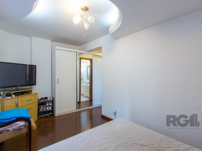 Apartamento à venda com 116m², 3 quartos, 1 suíte, 1 vaga no bairro Menino Deus em Porto Alegre - Foto 30