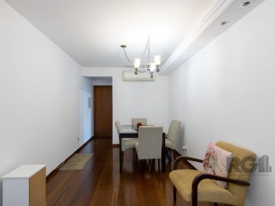 Apartamento à venda com 116m², 3 quartos, 1 suíte, 1 vaga no bairro Menino Deus em Porto Alegre - Foto 32