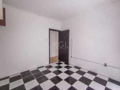 Casa à venda com 88m², 3 quartos, 1 suíte, 1 vaga no bairro Auxiliadora em Porto Alegre - Foto 10