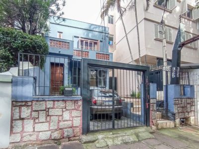 Casa à venda com 88m², 3 quartos, 1 suíte, 1 vaga no bairro Auxiliadora em Porto Alegre - Foto 2