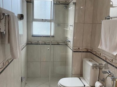 Apartamento à venda com 105m², 3 quartos, 1 suíte, 1 vaga no bairro Higienópolis em Porto Alegre - Foto 13