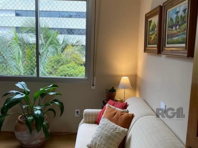 Apartamento à venda com 105m², 3 quartos, 1 suíte, 1 vaga no bairro Higienópolis em Porto Alegre - Foto 10