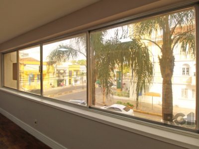 Apartamento à venda com 105m², 3 quartos, 1 suíte no bairro Farroupilha em Porto Alegre - Foto 7