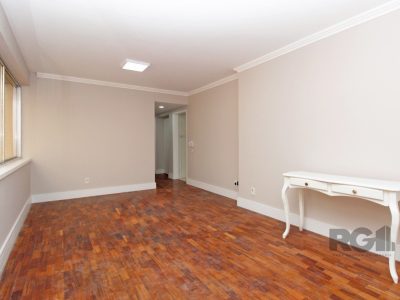 Apartamento à venda com 105m², 3 quartos, 1 suíte no bairro Farroupilha em Porto Alegre - Foto 9