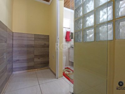 Casa à venda com 300m², 6 quartos, 1 suíte, 3 vagas no bairro Menino Deus em Porto Alegre - Foto 5