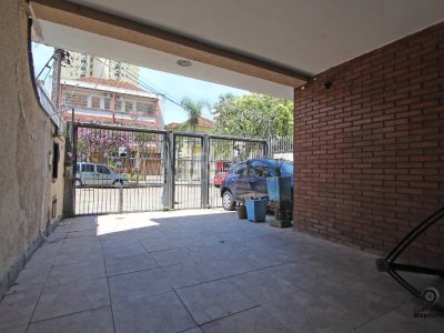 Casa à venda com 300m², 6 quartos, 1 suíte, 3 vagas no bairro Menino Deus em Porto Alegre - Foto 4