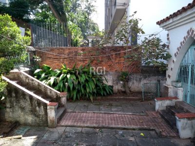 Casa à venda com 792m², 3 quartos, 1 vaga no bairro Rio Branco em Porto Alegre - Foto 4