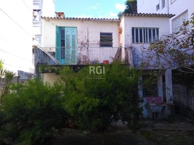 Casa à venda com 792m², 3 quartos, 1 vaga no bairro Rio Branco em Porto Alegre - Foto 5