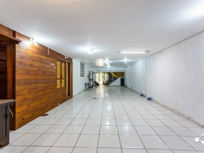 Casa à venda com 500m², 3 quartos, 3 suítes, 4 vagas no bairro Vila Ipiranga em Porto Alegre - Foto 8