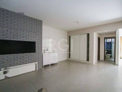 Casa à venda com 306m², 4 quartos, 4 vagas no bairro Santo Antônio em Porto Alegre - Foto 22