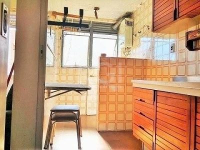 Apartamento à venda com 61m², 2 quartos, 1 suíte, 1 vaga no bairro Menino Deus em Porto Alegre - Foto 3