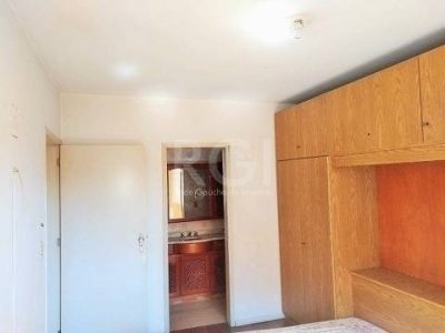 Apartamento à venda com 61m², 2 quartos, 1 suíte, 1 vaga no bairro Menino Deus em Porto Alegre - Foto 6