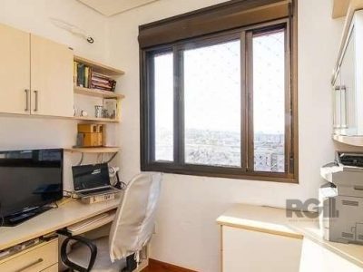 Cobertura à venda com 185m², 3 quartos, 1 suíte, 2 vagas no bairro Petrópolis em Porto Alegre - Foto 9