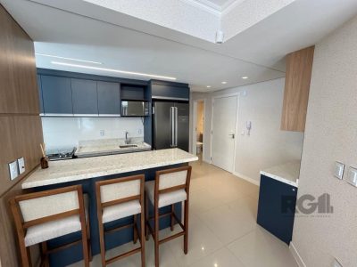 Apartamento à venda com 137m², 3 quartos, 1 suíte, 2 vagas no bairro Navegantes em Capão da Canoa - Foto 4