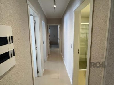 Apartamento à venda com 137m², 3 quartos, 1 suíte, 2 vagas no bairro Navegantes em Capão da Canoa - Foto 8