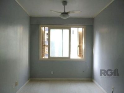 Apartamento à venda com 43m², 1 quarto no bairro Centro em Porto Alegre - Foto 2