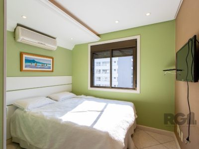 Apartamento à venda com 101m², 3 quartos, 1 suíte, 2 vagas no bairro Tristeza em Porto Alegre - Foto 30