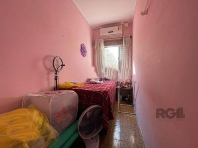 Casa à venda com 190m², 4 quartos, 2 vagas no bairro Partenon em Porto Alegre - Foto 9