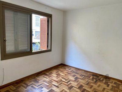 Apartamento à venda com 68m², 2 quartos, 1 vaga no bairro Rio Branco em Porto Alegre - Foto 3