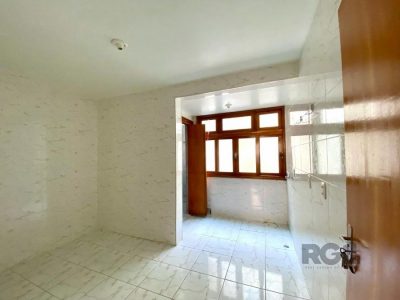 Apartamento à venda com 68m², 2 quartos, 1 vaga no bairro Rio Branco em Porto Alegre - Foto 2