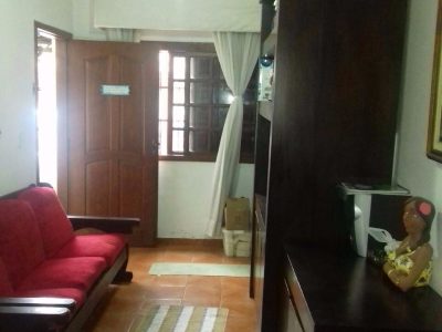 Casa à venda com 130m², 5 quartos, 1 suíte, 2 vagas no bairro Partenon em Porto Alegre - Foto 2