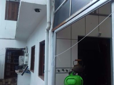 Casa à venda com 130m², 5 quartos, 1 suíte, 2 vagas no bairro Partenon em Porto Alegre - Foto 8