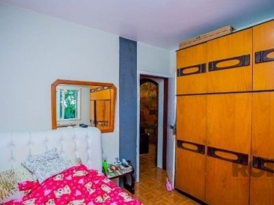 Casa à venda com 300m², 9 quartos, 2 suítes, 5 vagas no bairro Jardim Carvalho em Porto Alegre - Foto 6