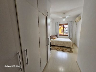 Casa Condominio à venda com 218m², 3 quartos, 1 suíte, 1 vaga no bairro Ipanema em Porto Alegre - Foto 12