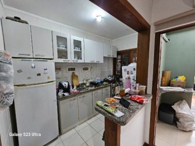 Casa Condominio à venda com 218m², 3 quartos, 1 suíte, 1 vaga no bairro Ipanema em Porto Alegre - Foto 32