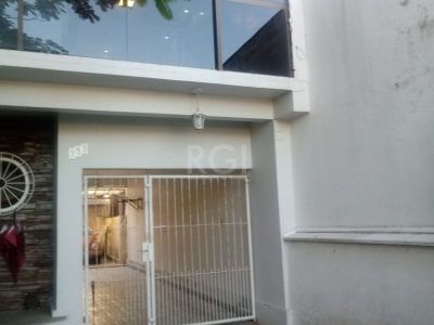 Casa à venda com 300m², 3 quartos, 1 suíte, 5 vagas no bairro Jardim Itu em Porto Alegre - Foto 6