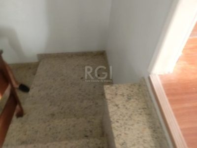 Casa à venda com 300m², 3 quartos, 1 suíte, 5 vagas no bairro Jardim Itu em Porto Alegre - Foto 22