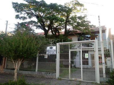 Casa à venda com 300m², 3 quartos, 1 suíte, 5 vagas no bairro Jardim Itu em Porto Alegre - Foto 52