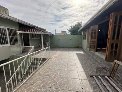 Casa à venda com 240m², 3 quartos, 1 suíte, 4 vagas no bairro Jardim Itu em Porto Alegre - Foto 8