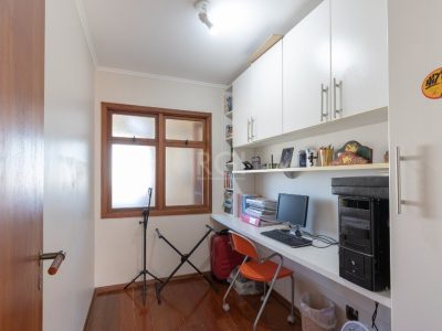 Apartamento à venda com 139m², 3 quartos, 1 suíte, 2 vagas no bairro Tristeza em Porto Alegre - Foto 10