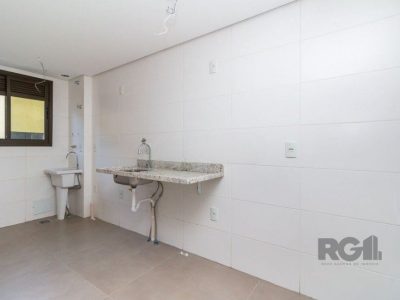 Apartamento à venda com 66m², 2 quartos, 1 vaga no bairro Passo d'Areia em Porto Alegre - Foto 12