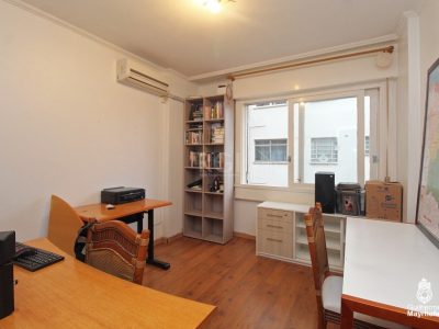 Apartamento à venda com 97m², 3 quartos, 1 suíte, 1 vaga no bairro Moinhos de Vento em Porto Alegre - Foto 17