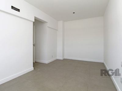 Apartamento à venda com 72m², 2 quartos, 1 suíte, 2 vagas no bairro Petrópolis em Porto Alegre - Foto 4