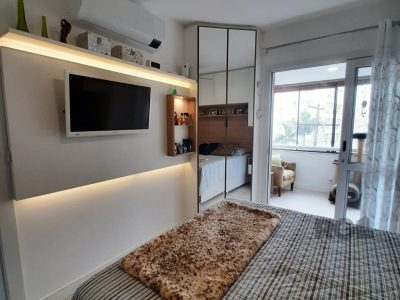 Apartamento à venda com 93m², 3 quartos, 1 suíte, 1 vaga no bairro Santana em Porto Alegre - Foto 10