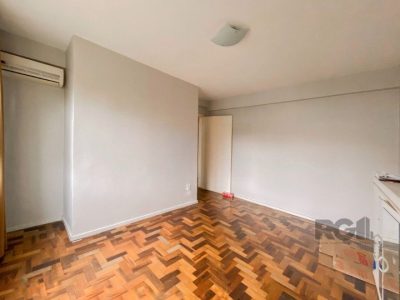 Apartamento à venda com 90m², 3 quartos, 1 vaga no bairro Floresta em Porto Alegre - Foto 20