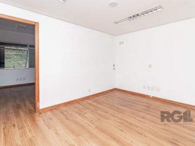 Conjunto/Sala à venda com 384m² no bairro Centro Histórico em Porto Alegre - Foto 40