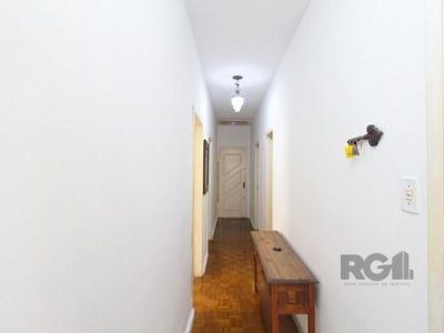 Casa à venda com 120m², 4 quartos, 1 suíte, 2 vagas no bairro Ipanema em Porto Alegre - Foto 6