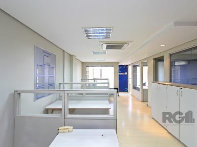 Conjunto/Sala à venda com 271m² no bairro Rio Branco em Porto Alegre - Foto 19