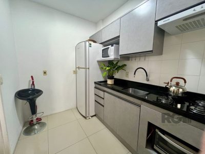 Apartamento à venda com 54m², 2 quartos, 1 vaga no bairro Partenon em Porto Alegre - Foto 8